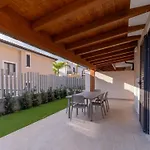 Rupes House