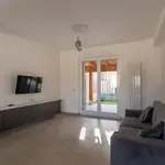 Rupes House روشيلا لونيكا
