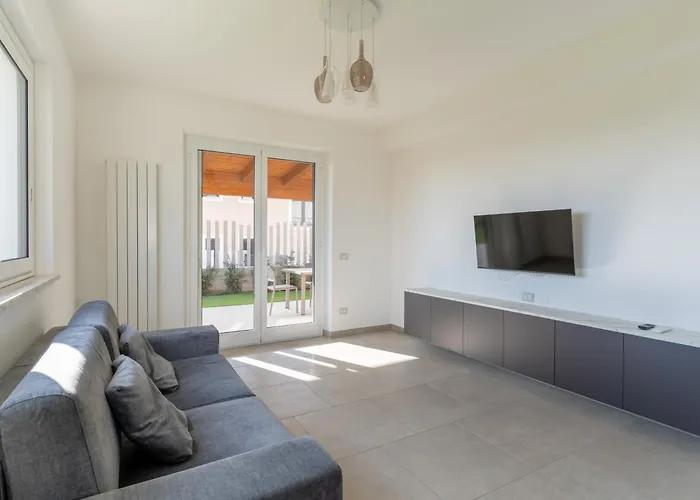 別荘 Rupes House *