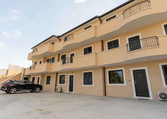 別荘 Rupes House ロッチェッラ・イオーニカ