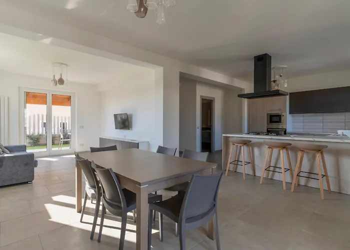 別荘 Rupes House *